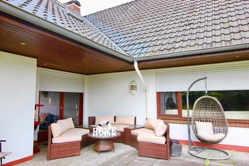 Lounge-Ecke - Einfamilienhaus mit 315,00 m² in Rellingen zum Kaufen