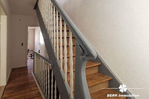 BERK Immobilien - Treppe - 