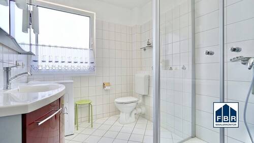 Duschbad mit Fenster - 