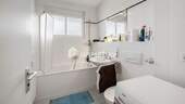 Badezimmer 1 - Etagenwohnung mit 56,60 m² in Ottobrunn zum Kaufen