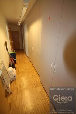 Flur und Abstellraum UG - 