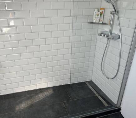 Dachgeschoss: Dusche - 