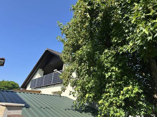Blick Loggia mit Balkonsolar - 7 Zimmer Einfamilienhaus zum Kaufen in Wittnau
