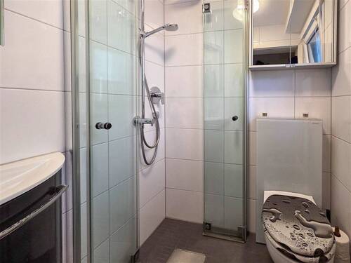 Badezimmer Einliegerbereich - 