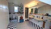 Dusche, Wanne, Einbauschränke - 