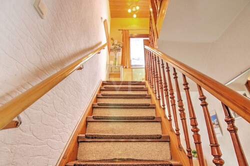 Treppe in das Obergeschoss - 