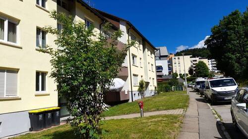 Hausansicht - Wohnen wie im Urlaub - Helle 3 Zimmer Wohnung mit Garten