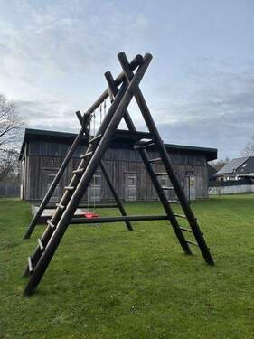 Schaukeln und Klettern erlaubt.... - 