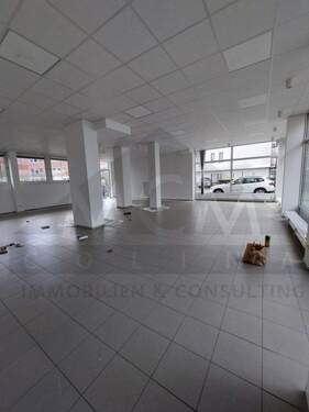 Verkaufsraum - 1 Zimmer Gewerbeobjekt (Büro, Produktion, Verkauf) in Frankfurt am Main