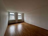 Wohnzimmer - *** Gemütliche 2-Raum-Wohnung in ruhiger Lage von Hartmannsdorf bei Chemnitz zu vermieten ***