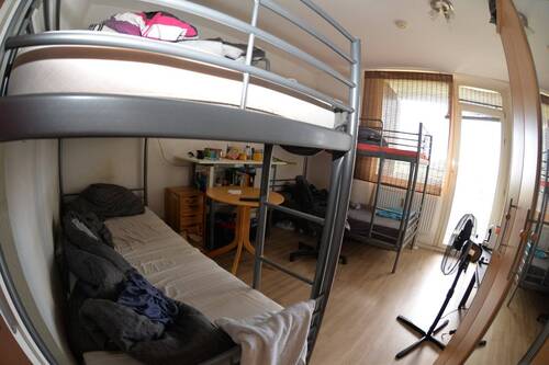 Schlafzimmer - Etagenwohnung mit 50,00 m&sup2; in Köln zum Kaufen