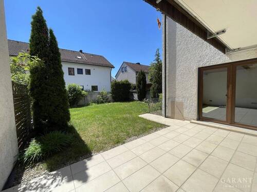Garten - 7 Zimmer Doppelhaushälfte zur Miete in Neu-Ulm