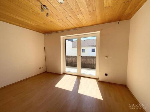 Zimmer Nr. 1 - Doppelhaushälfte mit 213,00 m&sup2; in Neu-Ulm zur Miete