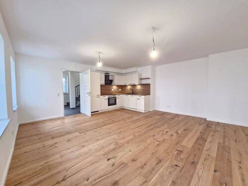 Wohn- und Küchenbereich - 5 Zimmer Etagenwohnung zur Miete in Leipzig