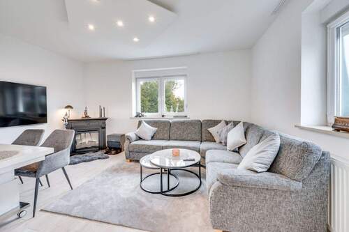 Das_Wohnzimmer - 4 Zimmer Einfamilienhaus in München