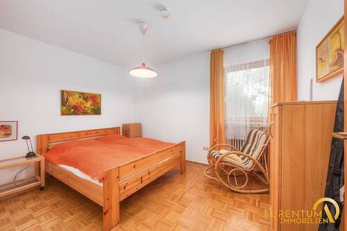 Schlafzimmer - 2 Zimmer Etagenwohnung zum Kaufen in Bogen
