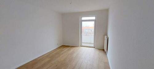 Zimmer zum Hof mit Balkon - 