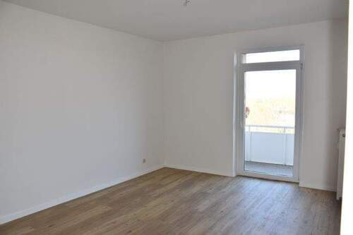 Zimmer zum Hof mit Balkon - 