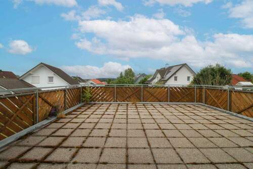 Dachterrasse OG Bild 1 - 8 Zimmer Mehrfamilienhaus, Wohnhaus in Fluorn-Winzeln