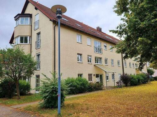 Ansicht Eingänge Haus 2.jpg - Schöne 3 Zimmer ETW am Stadtwald