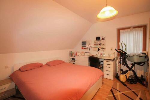 Schlafzimmer 1.OG Wohnung - 