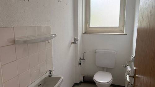 WC - 