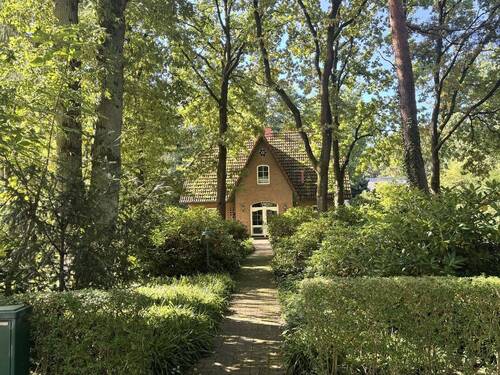 Landhaus im Friesenstil - ***CHARMANTES EFH IM FRIESENSTIL - VIEL PLATZ, RUHE UND GRÜNE NATURIDYLLE IN APPEL***