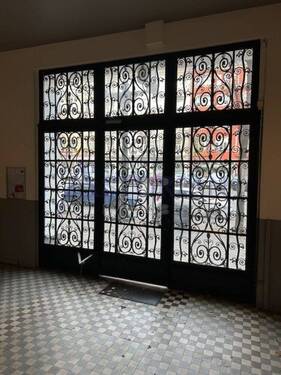 Treppenhaus - Etagenwohnung mit 121,50 m² in Berlin zum Kaufen