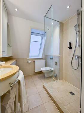 Duschbad mit Fenster - 