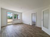Wohnzimmer - 2 Zimmer Etagenwohnung zur Miete in Chemnitz