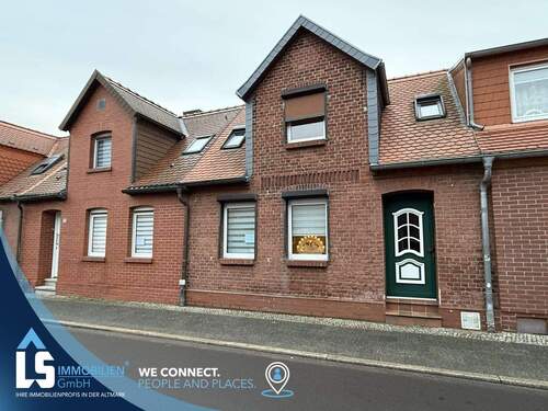 Außenansicht - Reihenmittelhaus mit 100,00 m&sup2; in Tangermünde zum Kaufen