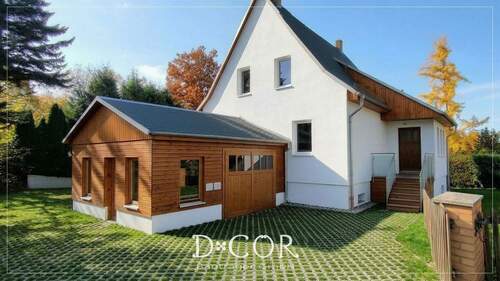 KI_WDVS, Kunststofffenster, Holz schleifen, etc. - Einfamilienhaus mit 250m² Nutzfläche! in toller Lage von Dresden Gönnsdorf, vollunterkellert, Garage, Ausbaureserve