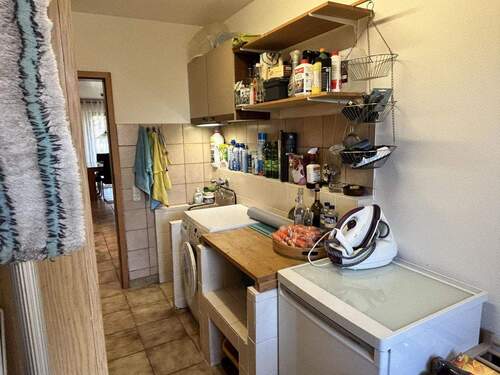 Hauswirtschaftsraum hinter der Küche - 