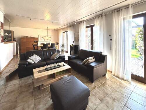 Offener Wohn- und Essbereich - 