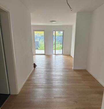 Diele mit Blick zum Garten - 
