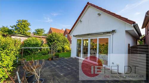 Anbau mit Terrasse - Doppelhaushälfte mit 114,30 m&sup2; in Otterndorf zum Kaufen