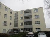 Hausansicht - 3 Zimmer mit Balkon u. EBK, neu renoviert, 2. OG, Fröndenberg-Mühlenberg, Paul-Löbe-Straße 34