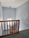 Treppenhaus - 3 Zimmer Etagenwohnung zum Kaufen in Plochingen