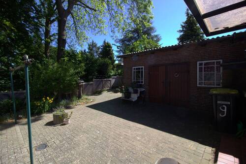 Terrasse hinten - 