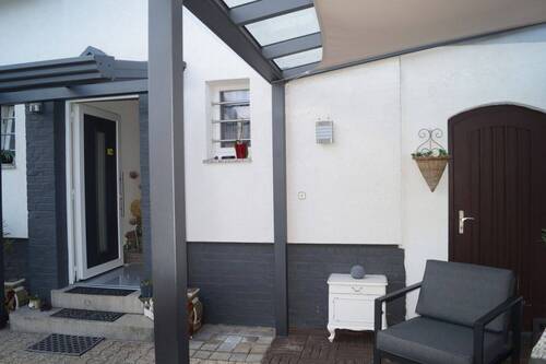 mit direktem Zugang ins Haus - 