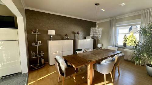 Essbereich - 8 Zimmer Einfamilienhaus zum Kaufen in Groß Gerau