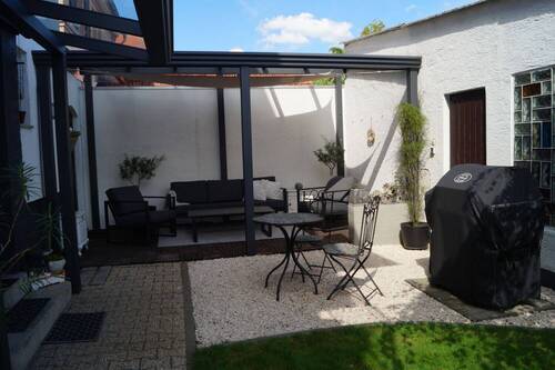 überdachte Terrasse - 