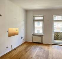 ruhiges Hinterhaus mit 2 Balkonen und Wohnküche - Berlin Mariendorf ruhiges Hinterhaus mit 2 Balkonen und Wohnküche - Berlin Mariendorf