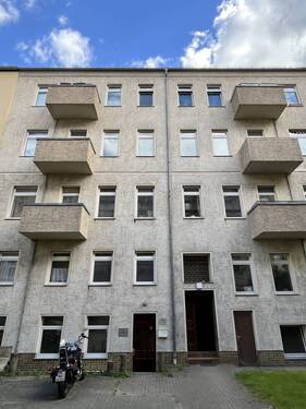 Hinterhaus - 3 Zimmer Etagenwohnung zum Kaufen in Berlin