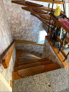 Treppe zum Kellergeschoß - 