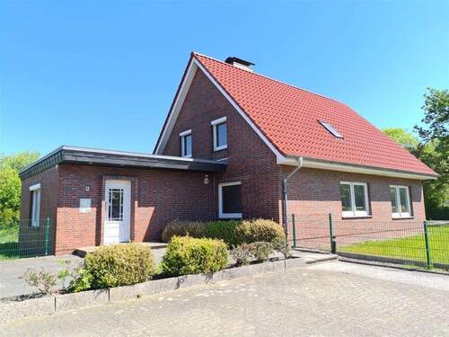 Hausansicht - Großzügiges Einfamilienhaus in Zetel - Neuenburg