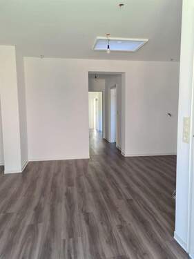 Wohn-Essdiele - Mehrfamilienhaus, Wohnhaus mit 185,60 m² in Zetel zum Kaufen