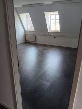 Bild 1 - Büroräume in guter Atmosphäre - 650,00&nbsp;EUR Kaltmiete, ca.&nbsp; 94,10&nbsp;m&sup2;&nbsp;Wohnfl&auml;che