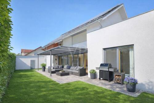 Garten - Terrasse - 7 Zimmer Einfamilienhaus zum Kaufen in Heilbronn Biberach