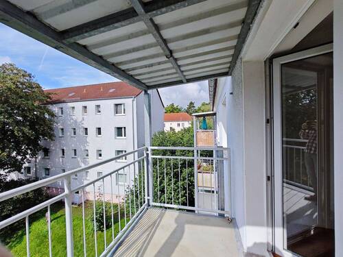 sonniger Balkon - SONNIGER BALKON sucht neue MIETER